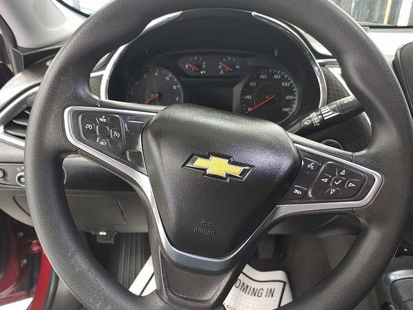 2018 Chevrolet Chevy Malibu 4d Sedan LT - - by dealer for sale in Louisville, KY – photo 11