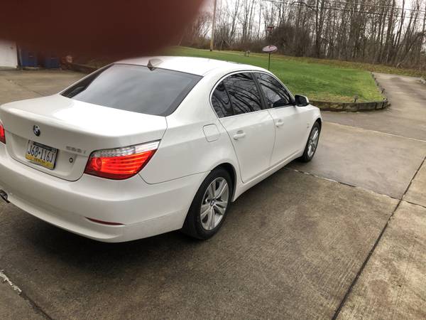 2010 BMW 528XI AWD SEDAN-CLEAN - - by dealer - vehicle for sale in New Castle, OH – photo 3