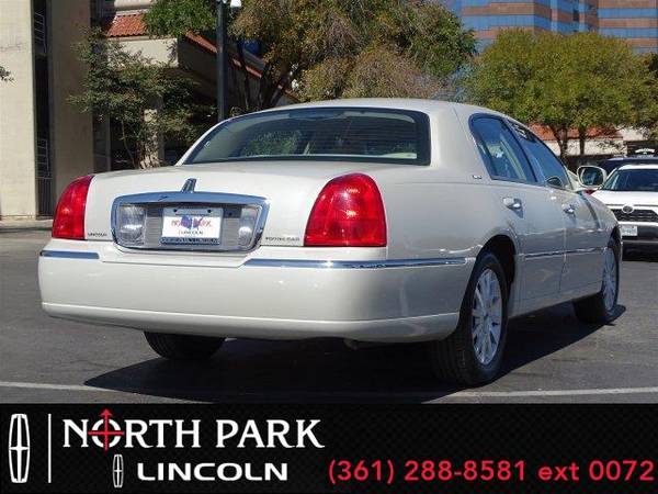 2007 Lincoln Town Car Signature - sedan for sale in San Antonio, TX – photo 3