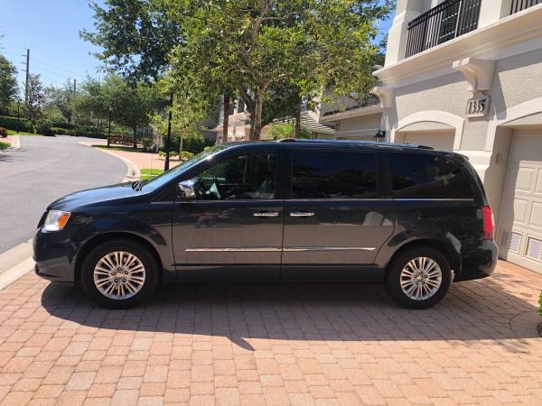 2013 Chrysler Town and Country LIMITED for sale in Naples, FL – photo 3