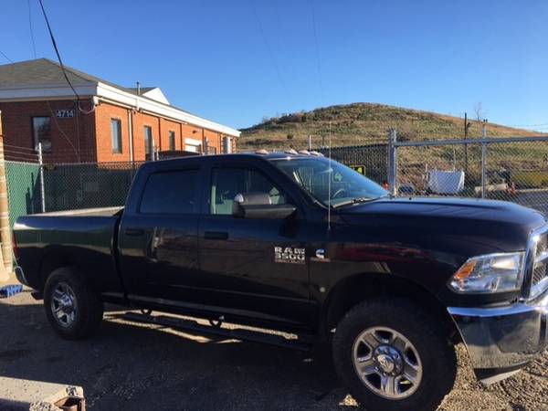 2018 Ram 3500 Crew cab Cummins Turbo Diesel MD Inspection... for sale in Temple Hills, District Of Columbia – photo 3