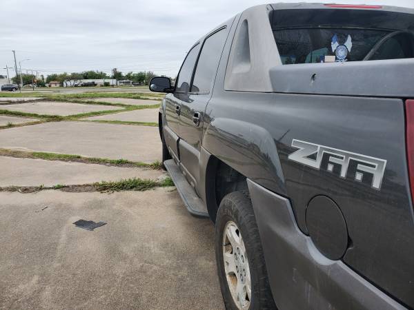 2003 Chevrolet Avalanche for sale in Aransas Pass, TX – photo 2