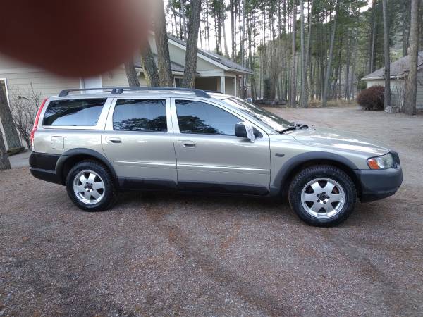 2001 VOLVO V-70 XC AWD - cars & trucks - by owner - vehicle... for sale in Lakeside, MT – photo 2