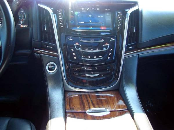 2015 Cadillac Escalade 4WD 4dr Premium . Easy Financing! for sale in SOUTH BEND, MI – photo 14