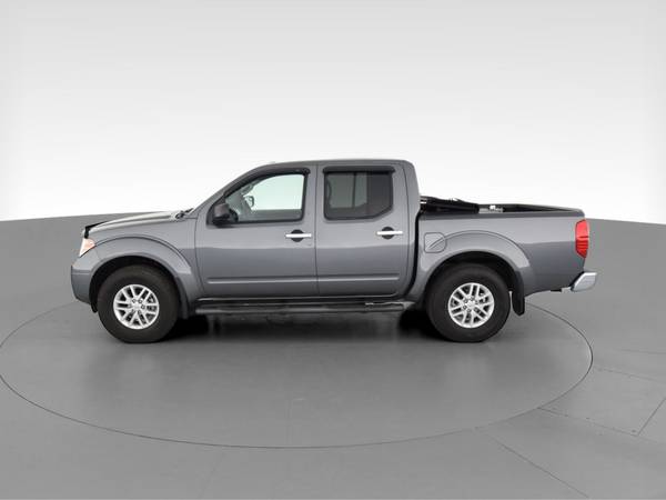2017 Nissan Frontier Crew Cab SV Pickup 4D 5 ft pickup Gray -... for sale in Madison, WI – photo 5