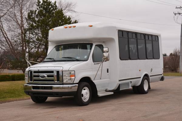 2010 Ford E-450 16 Passenger Paratransit Shuttle Bus for sale in Crystal Lake, WI – photo 3
