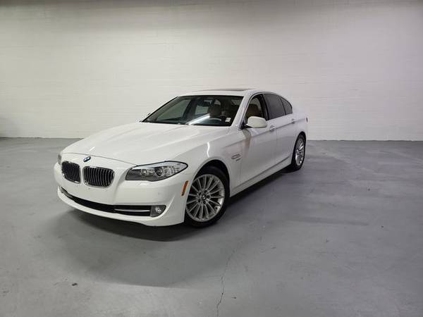 2012 BMW 5 Series - Financing Available! - cars & trucks - by dealer... for sale in Glenview, IL – photo 3