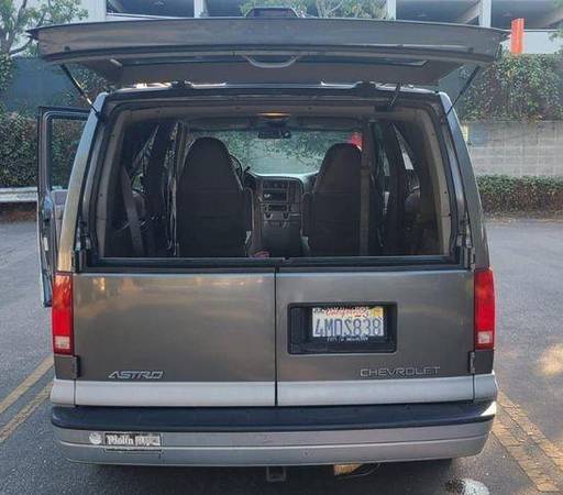 2000 Chevrolet Chevy Astro Passenger Minivan 3D - FREE CARFAX ON... for sale in Los Angeles, CA – photo 19