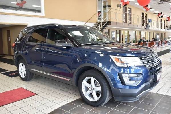2017 Ford Explorer XLT - cars & trucks - by dealer - vehicle... for sale in Cuyahoga Falls, OH – photo 11
