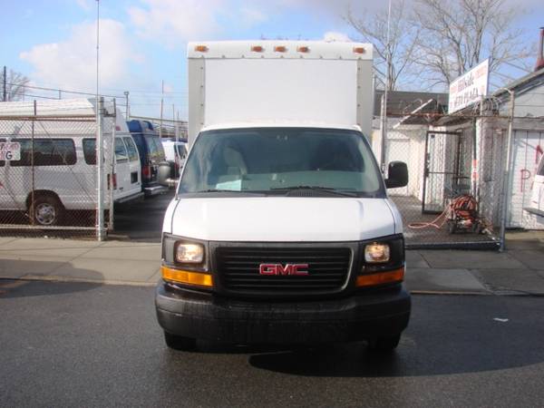 2011 GMC SAVANA 3500 CUTAWAY 12FT BOX TRUCK - - by for sale in Richmond Hill, NY – photo 2