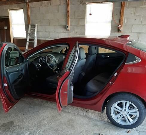 2018 Chevy Cruze 4 door for sale in Sidney, OH – photo 4