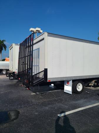 ISUZU CREW CAB LANDSCAPE BOX - cars & trucks - by dealer - vehicle... for sale in Pompano Beach, FL – photo 2
