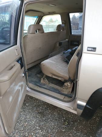 93 GMC SUBURBAN - cars & trucks - by owner - vehicle automotive sale for sale in Uniontown, ID – photo 9