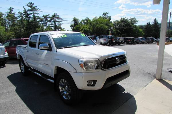 2013 TOYOTA TACOMA CEW CAB 4X4 SUPER CLEAN (ALL CREDIT OK) for sale in Linden, PA – photo 2