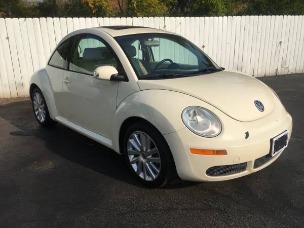2008 Volkswagon Beetle SE Automatic 2.5 Liter 92,000 Miles - cars &... for sale in Watertown, NY – photo 2