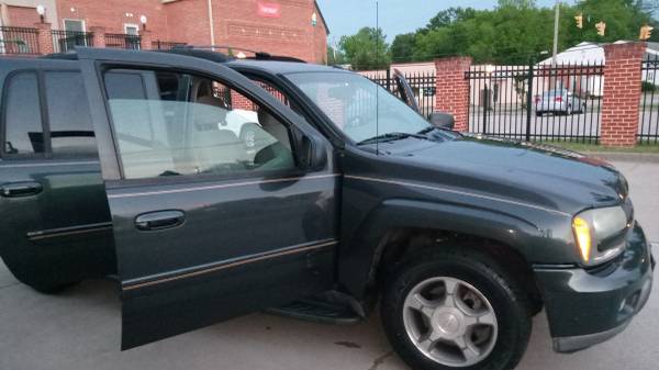 2005 Chevy Trailblazer Ext w/3rd row seat 4x4 tow package for sale in Prince George, VA – photo 6