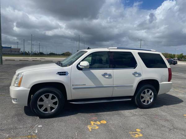 2007 Cadillac Escalade Base AWD 4dr SUV GUARANTEED APPROVAL! - cars... for sale in Miami, FL – photo 3