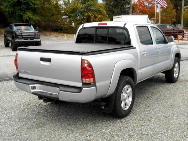 2006 Toyota Tacoma Double Cab V6 4WD - cars & trucks - by dealer -... for sale in York, PA – photo 4