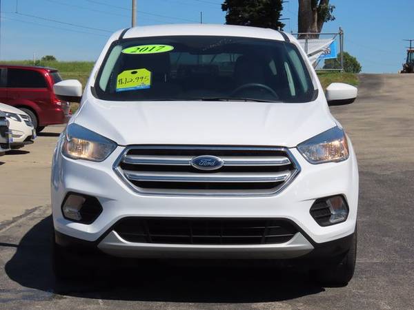 2017 Ford Escape SE suv White - - by dealer - vehicle for sale in Pleasant Hill, IA – photo 5