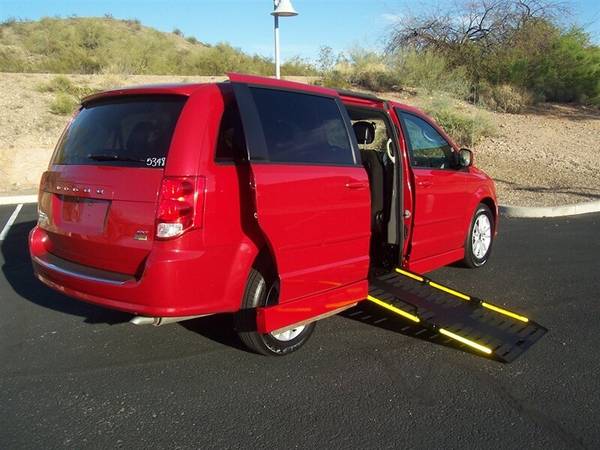 2016 Dodge Grand Caravan SXT Wheelchair Handicap Mobility Van - cars for sale in Other, TN – photo 3