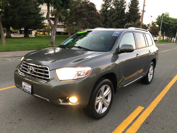 2010 TOYOTA HIGHLANDER LIMITED FWD. POWER LOADED SUPER CLEAN !!! for sale in Sacramento , CA – photo 2
