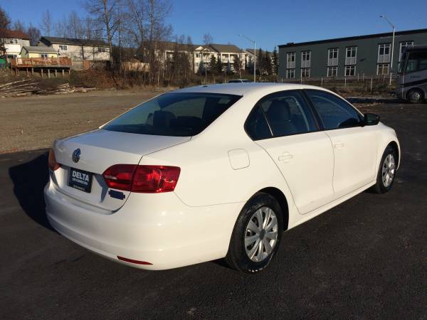 2014 Volkswagen Jetta / 5 Speed Manual - cars & trucks - by dealer -... for sale in Anchorage, AK – photo 5