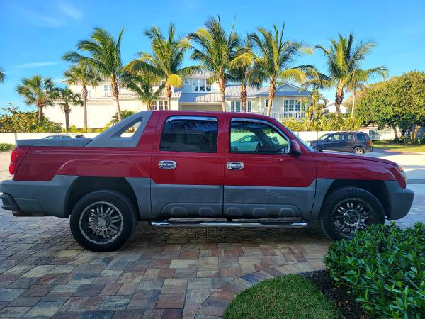 SUPERCHARGED Chevy Avalanche Z71 4x4 Clean Florida Title Low Miles for sale in North Port, FL – photo 6