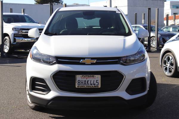 2018 Chevy Chevrolet TRAX LS Sport Utility suv White for sale in Burlingame, CA – photo 2