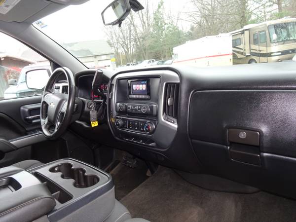 2015 Chevrolet Silverado 1500 LT Crew Cab 4WD - - by for sale in Spencerport, NY – photo 15