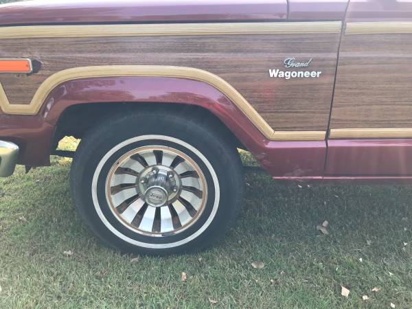 1985 Jeep Grand Waggoneer For Sale - cars & trucks - by owner -... for sale in Flandreau, SD – photo 19