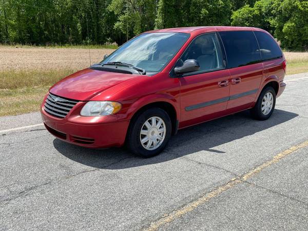 2006 Chrysler Town and County Mini-Van - - by dealer for sale in Smithfield, NC – photo 4