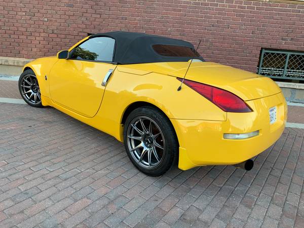 2005 NISSAN 350Z ROADSTER. RUNS, DRIVES, AND HANDLES GREAT! for sale in 2829 N. BROADWAY WICHTA KS, KS – photo 9