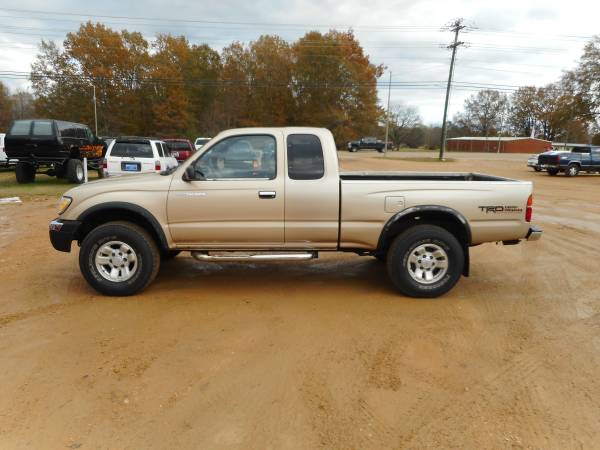 2000 Toyota Tacoma 4WD Ext Cab (Gold) - cars & trucks - by dealer -... for sale in West Point MS, MS – photo 2