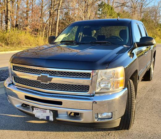 2013 Chevrolet 1500 LT - cars & trucks - by owner - vehicle... for sale in Iberia, MO – photo 3