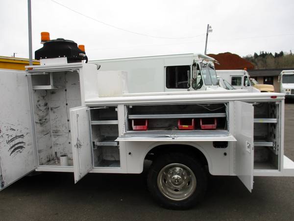 2006 Ford F550 Service/Utility Truck 8551 - - by for sale in Kent, WA – photo 3