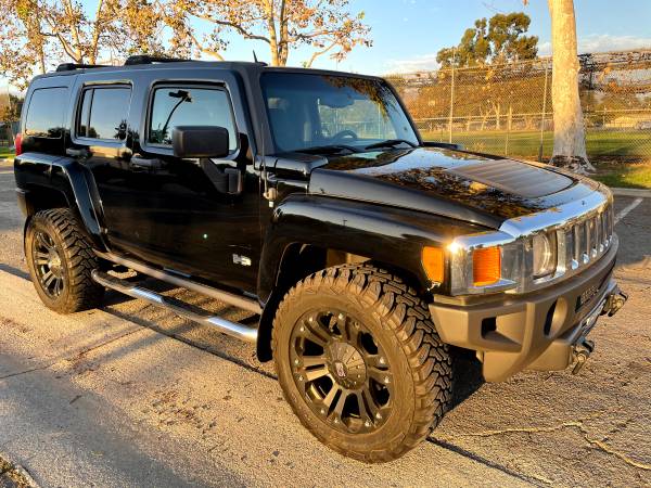 2007 Hummer H3 4WD 5 Speed MANUAL - cars & trucks - by dealer -... for sale in San Dimas, CA – photo 3