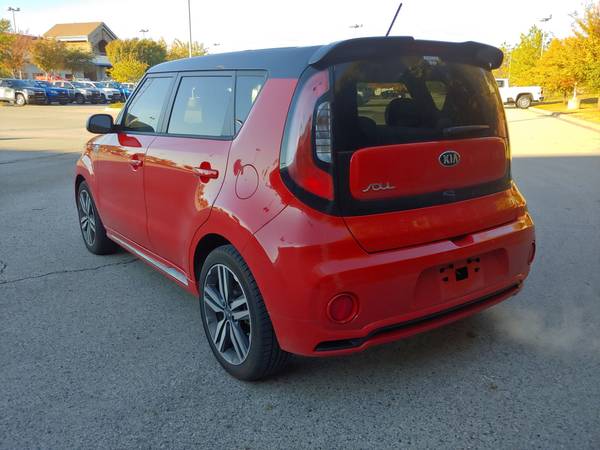 2019 KIA SOUL PLUS ONLY 12,200 MILES! LOADED! 1 OWNER! CLEAN CARFAX!... for sale in Norman, TX – photo 4