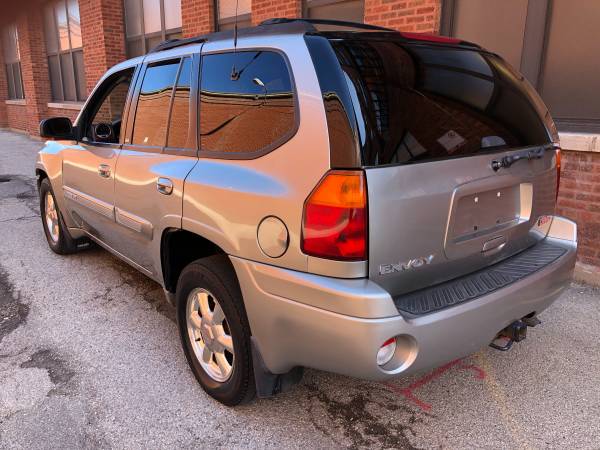 2002 GMC Envoy SLT 4x4 Leather, Moonroof, loaded, Clean! - cars & for sale in Chicago, IL – photo 8