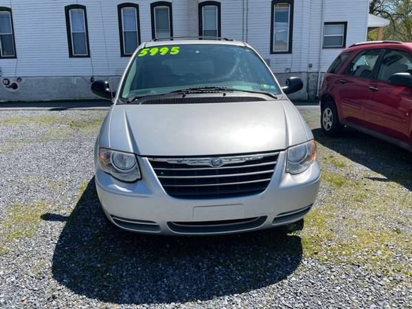 2006 CHRYSLER TOWN AND COUNTRY TOURING - - by dealer for sale in Manheim, PA – photo 3