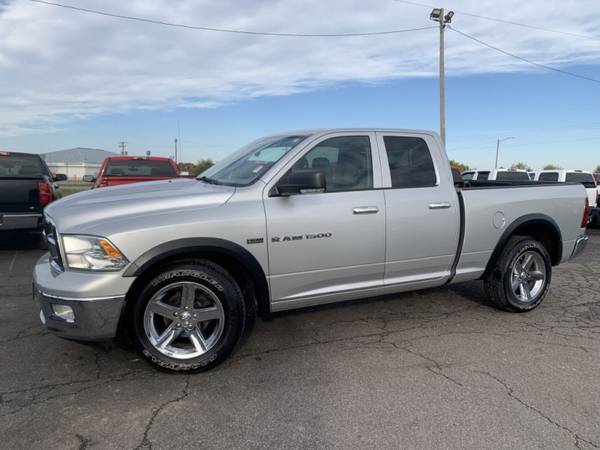 2011 DODGE RAM 1500 - cars & trucks - by dealer - vehicle automotive... for sale in Chenoa, IL – photo 4