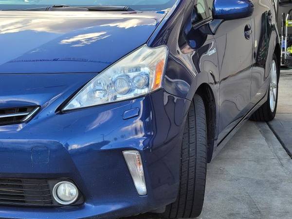 2012 Toyota Prius V Five (Natl) - cars & trucks - by dealer -... for sale in Tacoma, WA – photo 6