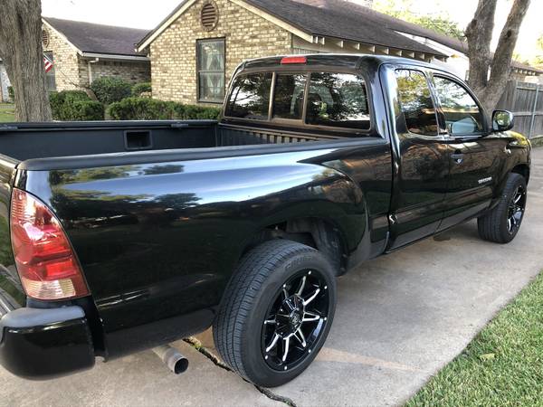 2007 Toyota Tacoma Ext. Cab 4 Doors 4 Cylinders Excellent Condition... for sale in irving, TX – photo 9