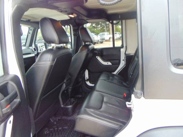 2015 Jeep Wrangler Unlimited Rubicon Hard Rock 4x4(CLEAN!) for sale in Devine, TX – photo 7