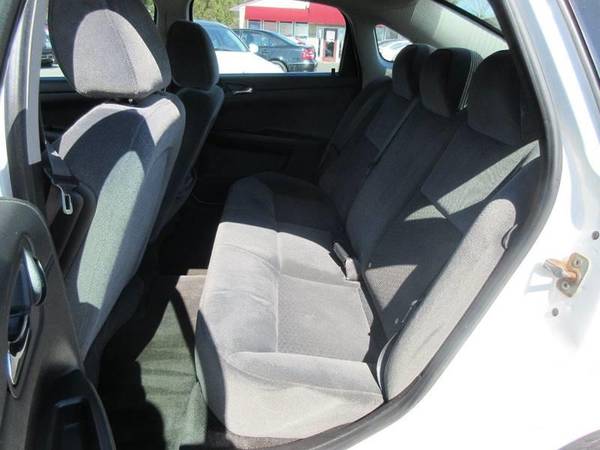 2009 Chevrolet Impala LS, 3.5L V6, 29 MPG HWY for sale in Lapeer, MI – photo 10