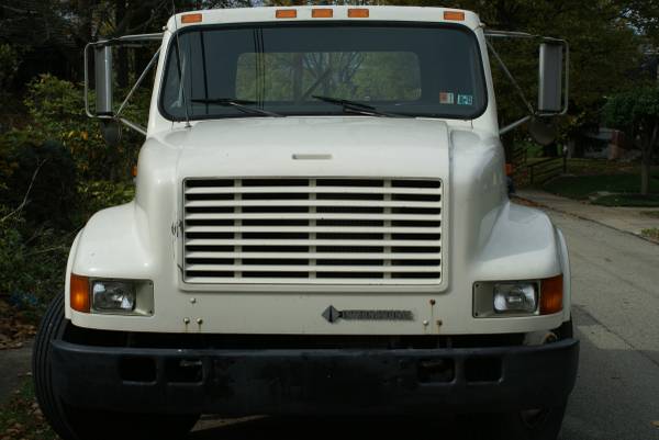International 4700 1992 - cars & trucks - by owner - vehicle... for sale in mckeesport, PA – photo 2