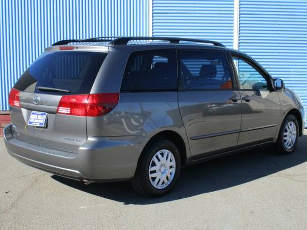 2004 Toyota Sienna 8-Passenger Minivan w/Clean Carfax - cars &... for sale in Santa Clara, CA – photo 4