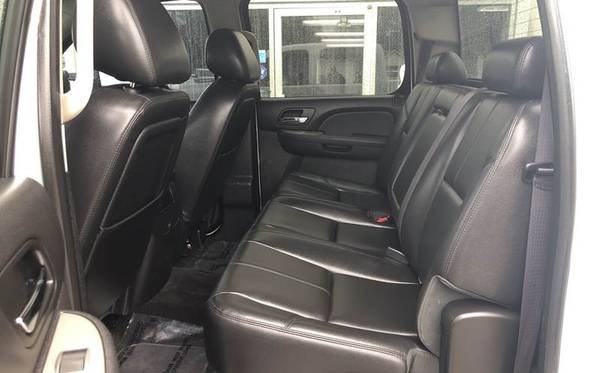 2014 Chevrolet Silverado 2500HD Diesel 4WD Chevy LTZ 4x4 4dr Crew Cab for sale in Camas, OR – photo 19