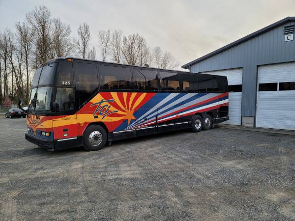 Prevost Motor Coach/52 Passenger/Bathroom/RV Potential - cars for sale in Lynden, WA