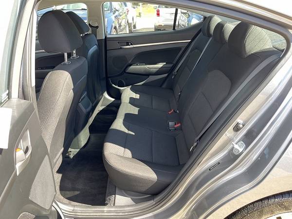 2019 Hyundai Elantra 4d Sedan Limited - - by dealer for sale in Cincinnati, OH – photo 22