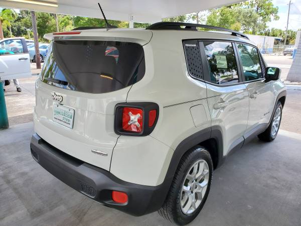 2015 Jeep Renegade Latitude 4x4 - 63k mi. - CUTE, CITY OFF-ROADER! -... for sale in Fort Myers, FL – photo 3